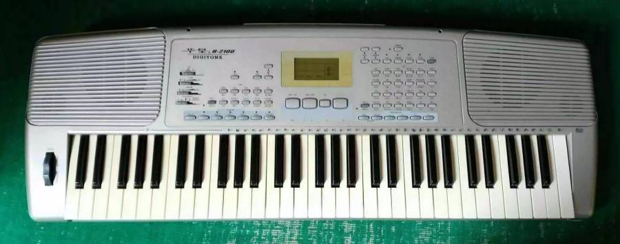 h-2100_w.jpg
