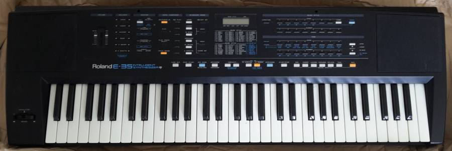 roland_e-35.jpg