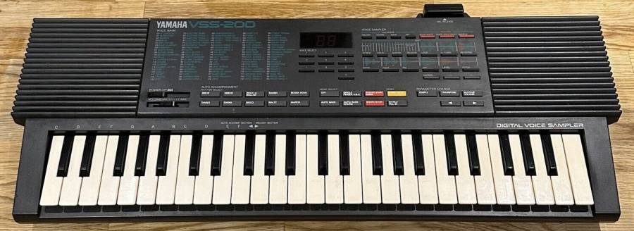 yamaha_vss-200.jpg